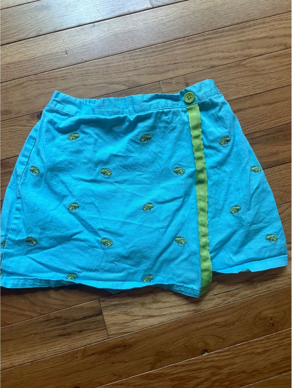 Hartstrings Girls' Size 6 Blue Frog Embroidered Skort with Green Trim